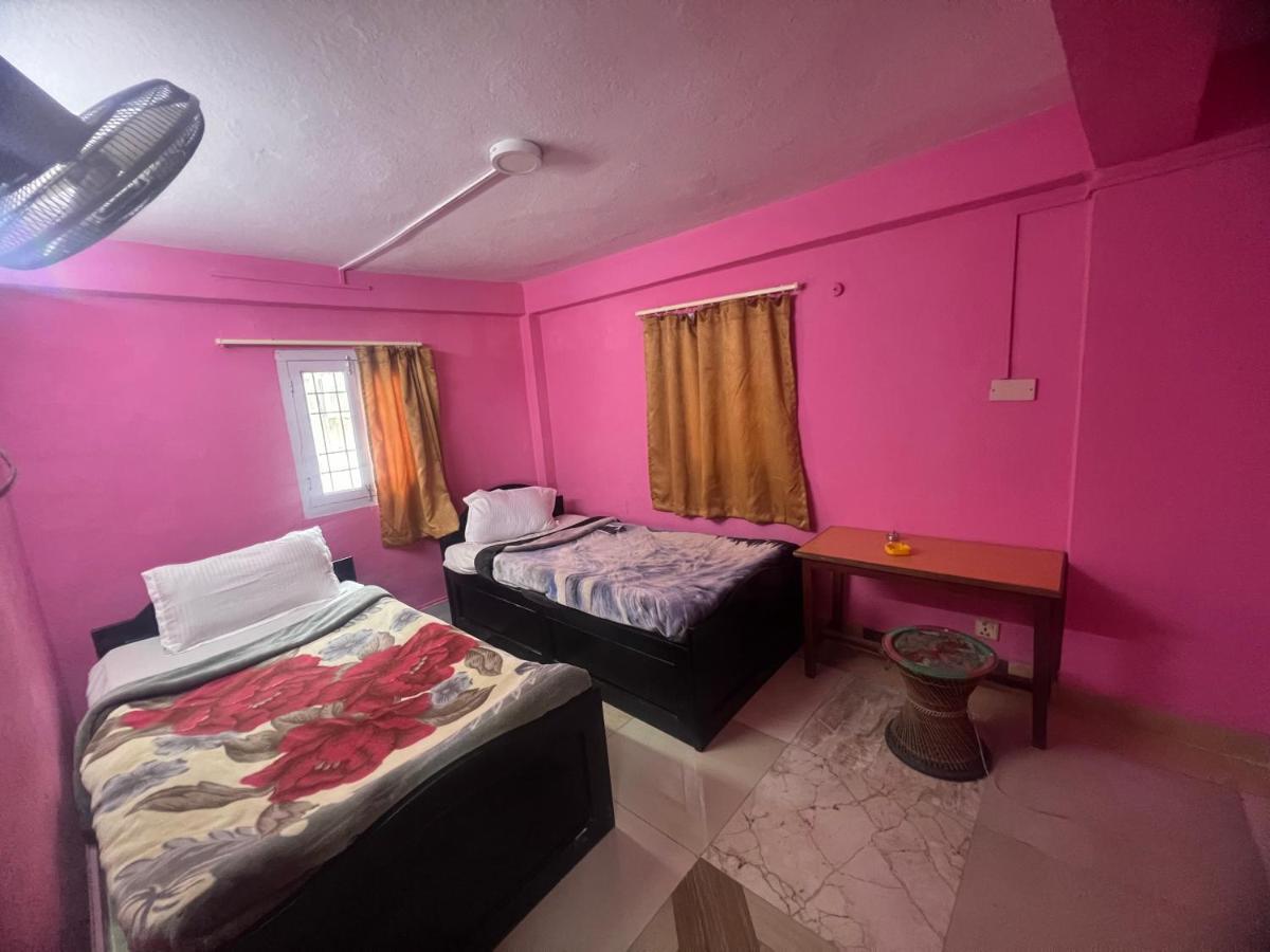 Kings Land Hotel Kathmandu Exterior foto