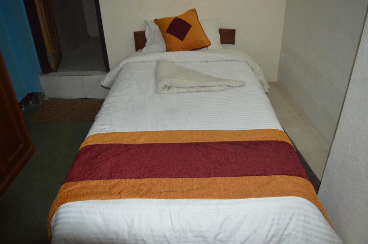Kings Land Hotel Kathmandu Exterior foto